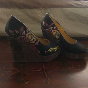 Ed Hardy size 7 -open to offers